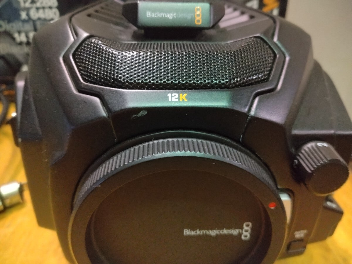 Blackmagic Design URSA Mini Pro 12K Cinema Camera [r1242403920]