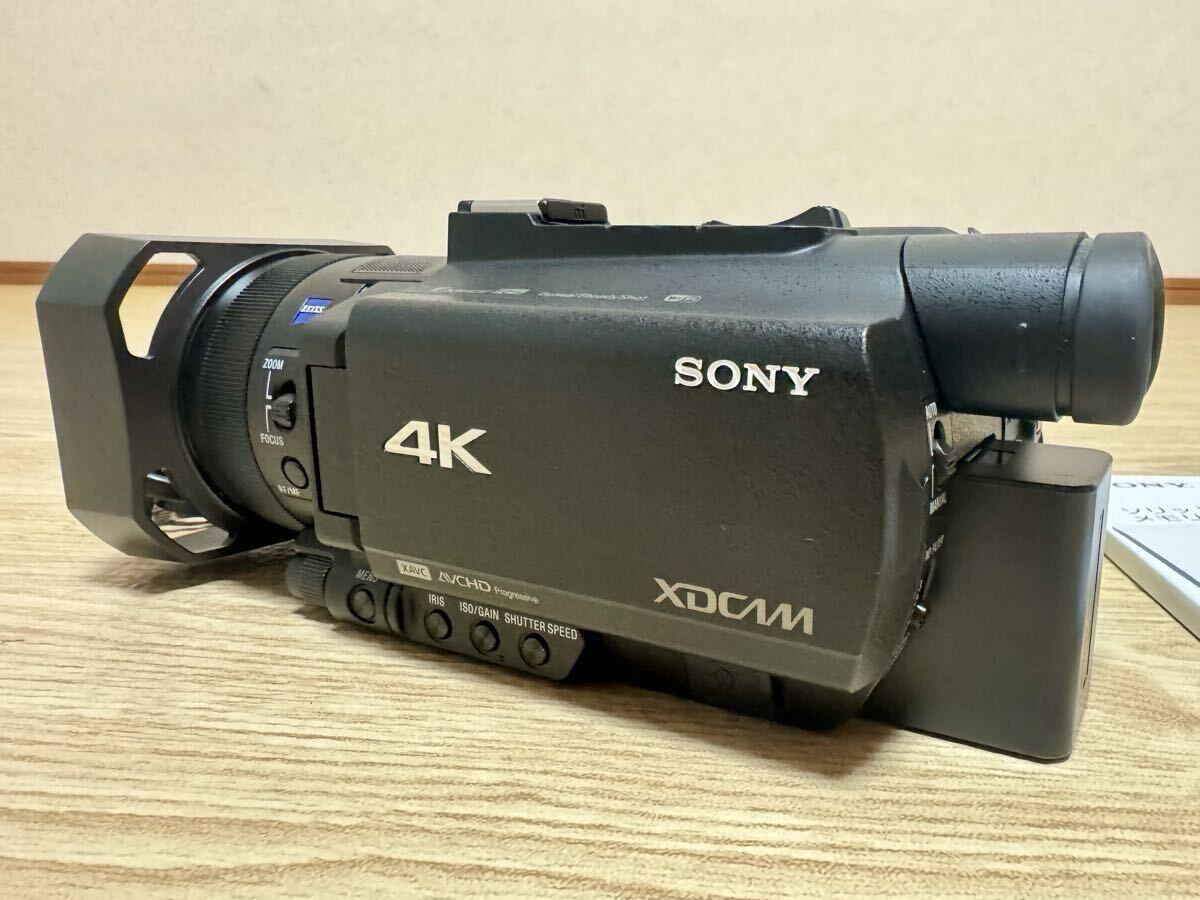 Sony PXW-Z90 4K HDR XDCAM Memory Camcorder with Dual Charger and 2 Batteries [u1242756481]