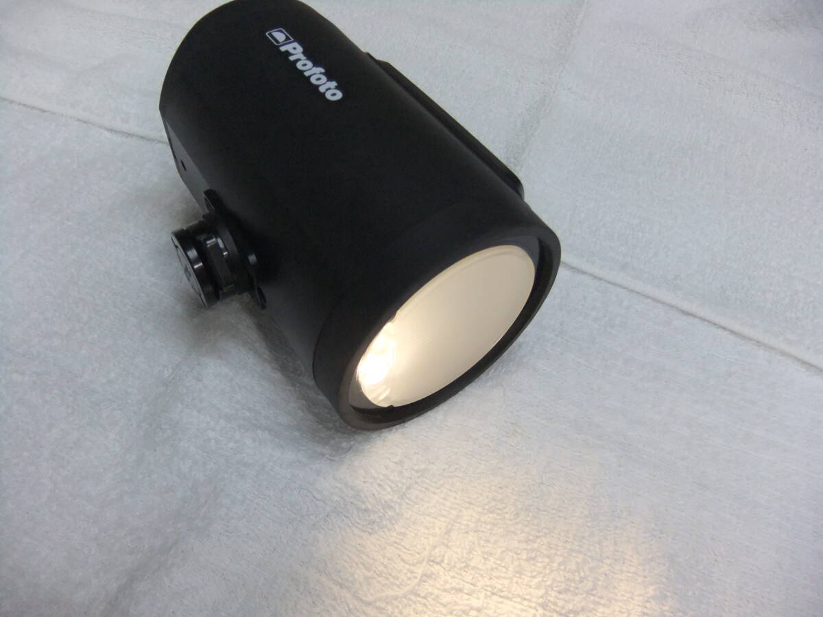 Profoto A2 Battery-Powered Monolight Strobe [l1243122623]