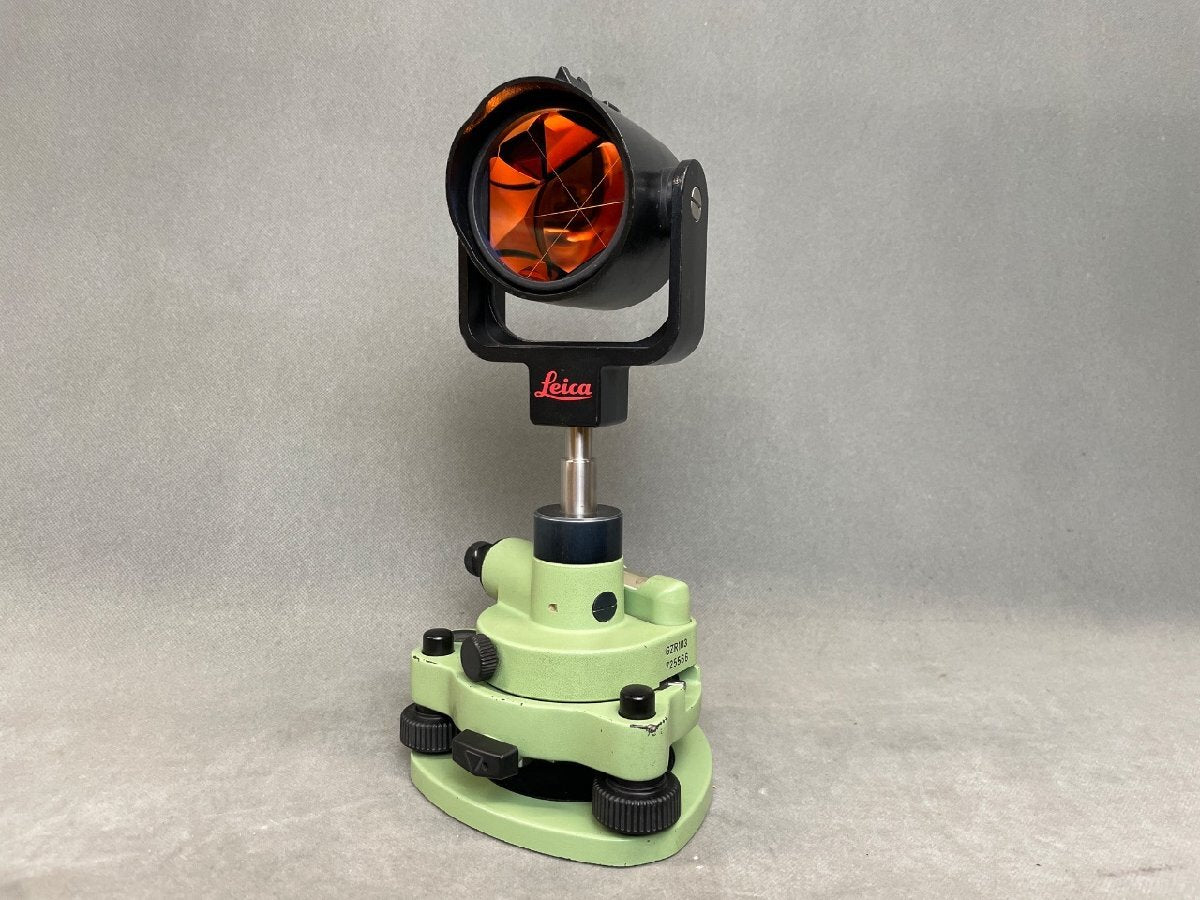 Leica GPR121 Prism Set with GZR103 Holder and GDF121 Base [m1243164768]