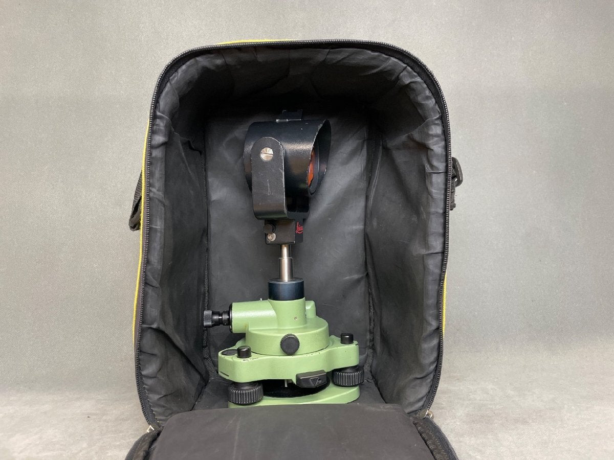 Leica GPR121 Prism Set with GZR103 Holder and GDF121 Base [m1243164768]