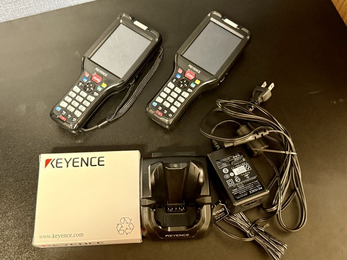 Keyence BT-W350 2 Units Handheld Terminal with BT-WUC8U Charger and BT-B5 Battery [t1243671825]