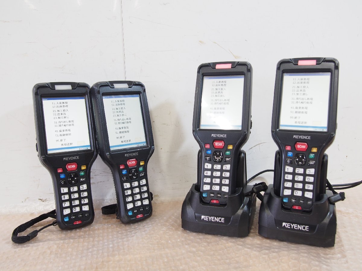 Keyence BT-W350 Handheld Terminal 4 Units with 4 Batteries and 2 Charging Stands BT-WUC8U (for parts or not working) [j1244115541]