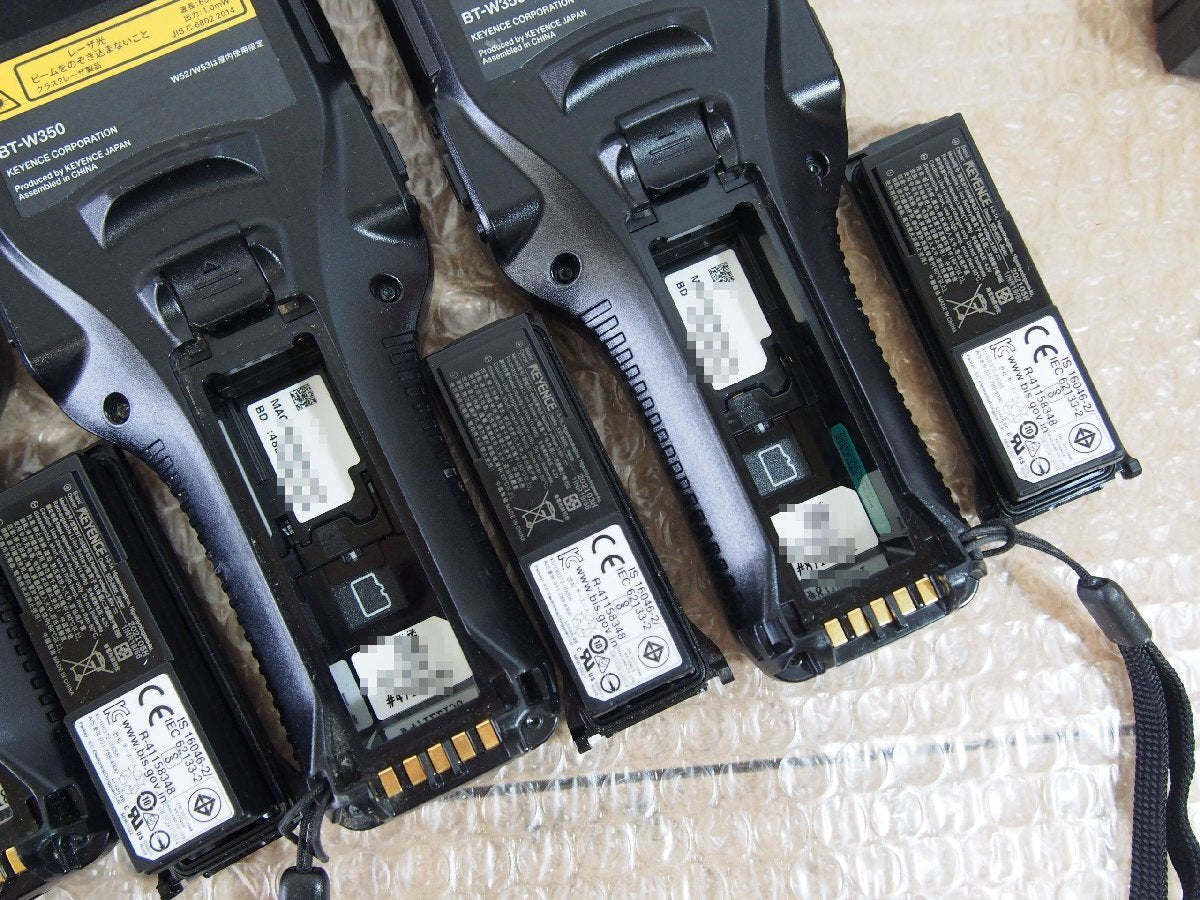 Keyence BT-W350 Handheld Terminal 4 Units with 4 Batteries and 2 Charging Stands BT-WUC8U (for parts or not working) [j1244115541]