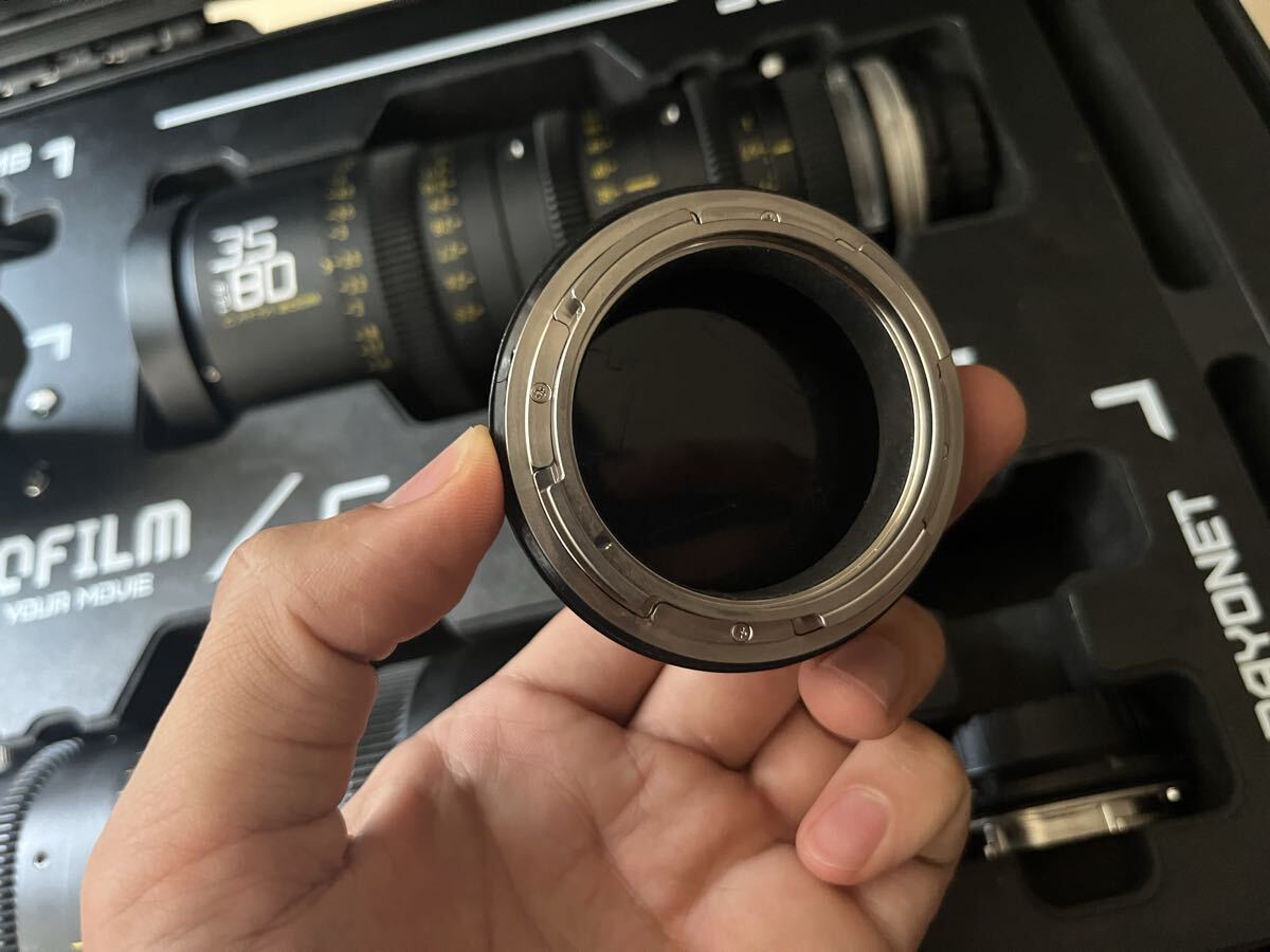 DZOFILM Catta Zoom 35-80mm T2.9 70-135mm T2.9 Cinema Lens Set with Sony E and Canon RF Mount [m1244403253]
