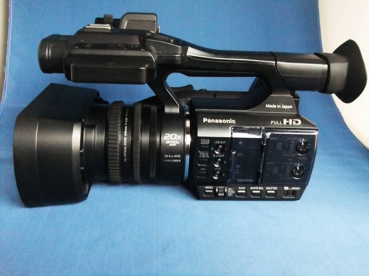 Panasonic AG-AC30 Professional Camera with Charger and Battery [g1244472348]