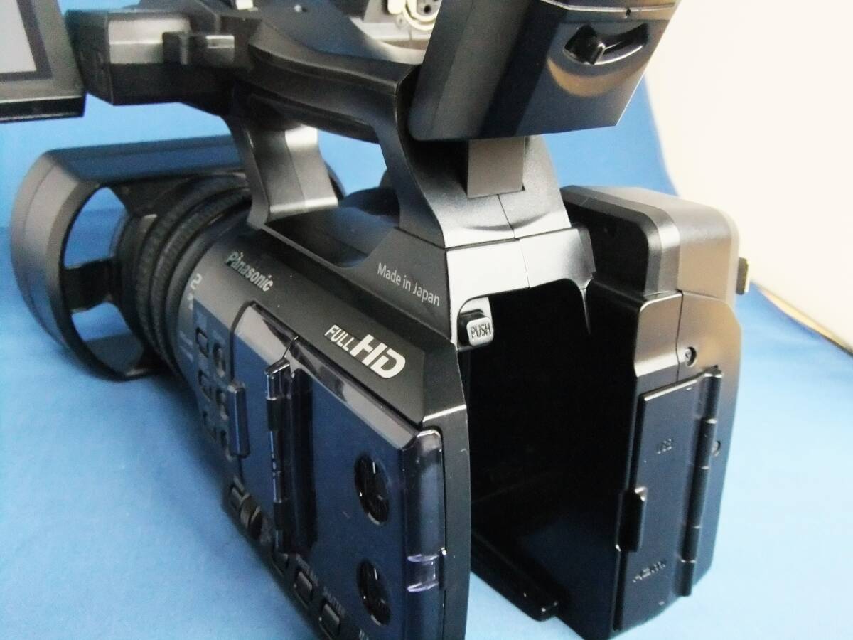 Panasonic AG-AC30 Professional Camera with Charger and Battery [g1244472348]