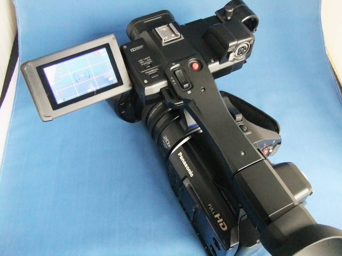 Panasonic AG-AC30 Professional Camera with Charger and Battery [g1244472348]