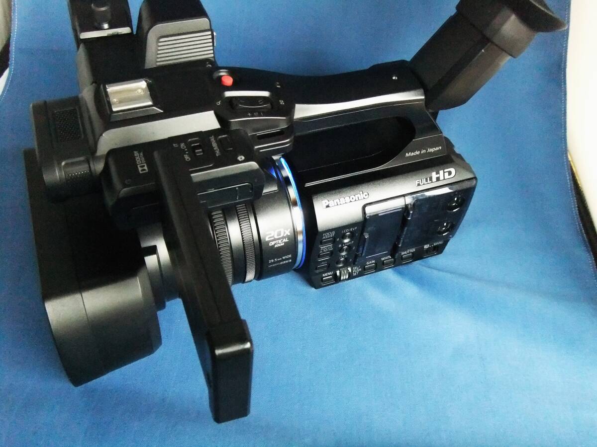 Panasonic AG-AC30 Professional Camera with Charger and Battery [g1244472348]
