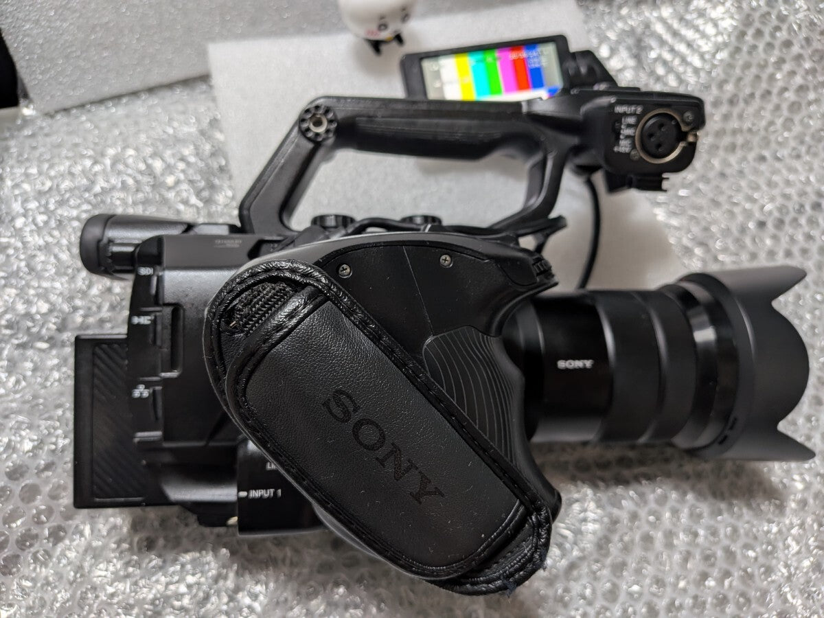 Sony PXW-FS5 Professional Camera [x1244637561]