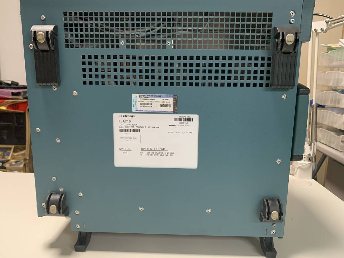 Tektronix TLA715 Logic Analyzer [o1244820535]
