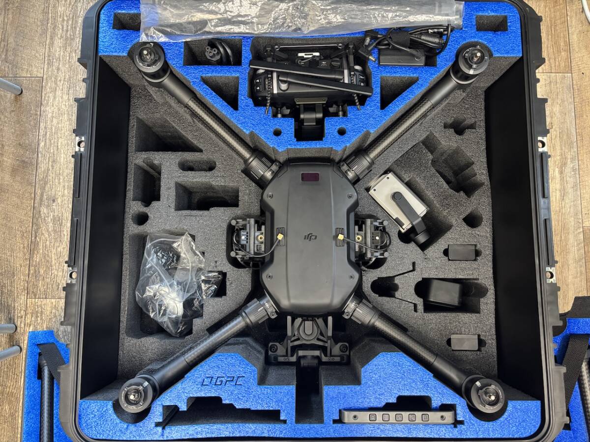 DJI Matrice 210 RTK Drone with Zenmuse Z30 Camera [p1245155961]