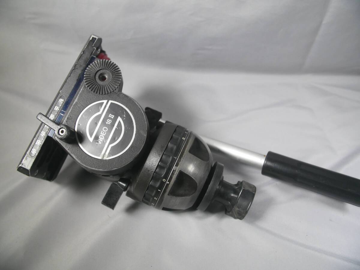 Sachtler VIDEO18 II Tripod Head 100mm Ball Diameter [s1245739894]