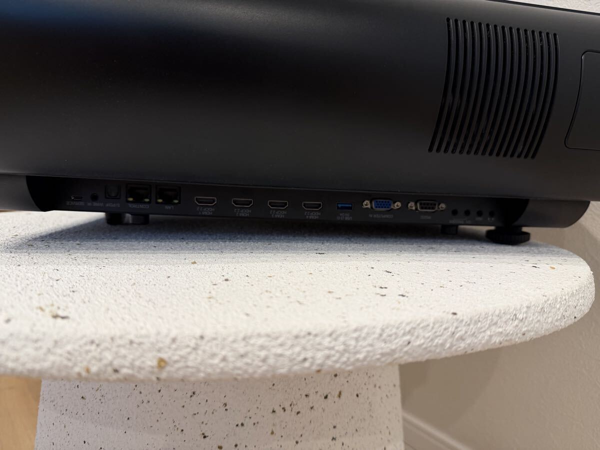 ViewSonic X100-4K Projector with Accessories [v1245778565]