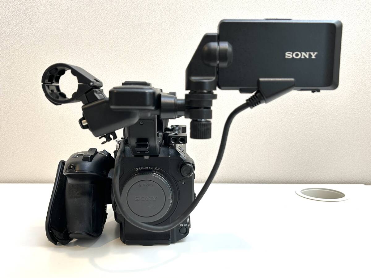 Sony PXW-FS5 M2 Professional Camera 320 hours usage [n1246378306]