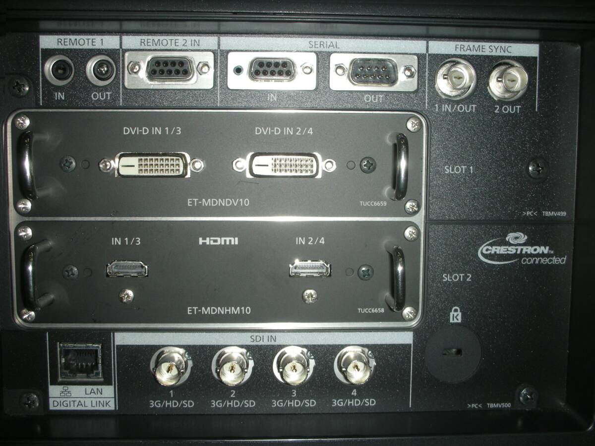 Panasonic PT-RQ13KJ DLP Projector with Hard Case [q1246588692]