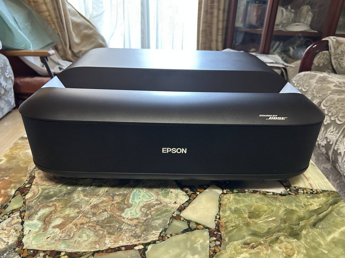 Epson EH-LS670B Ultra Short Throw Laser Projector [g1246809477]