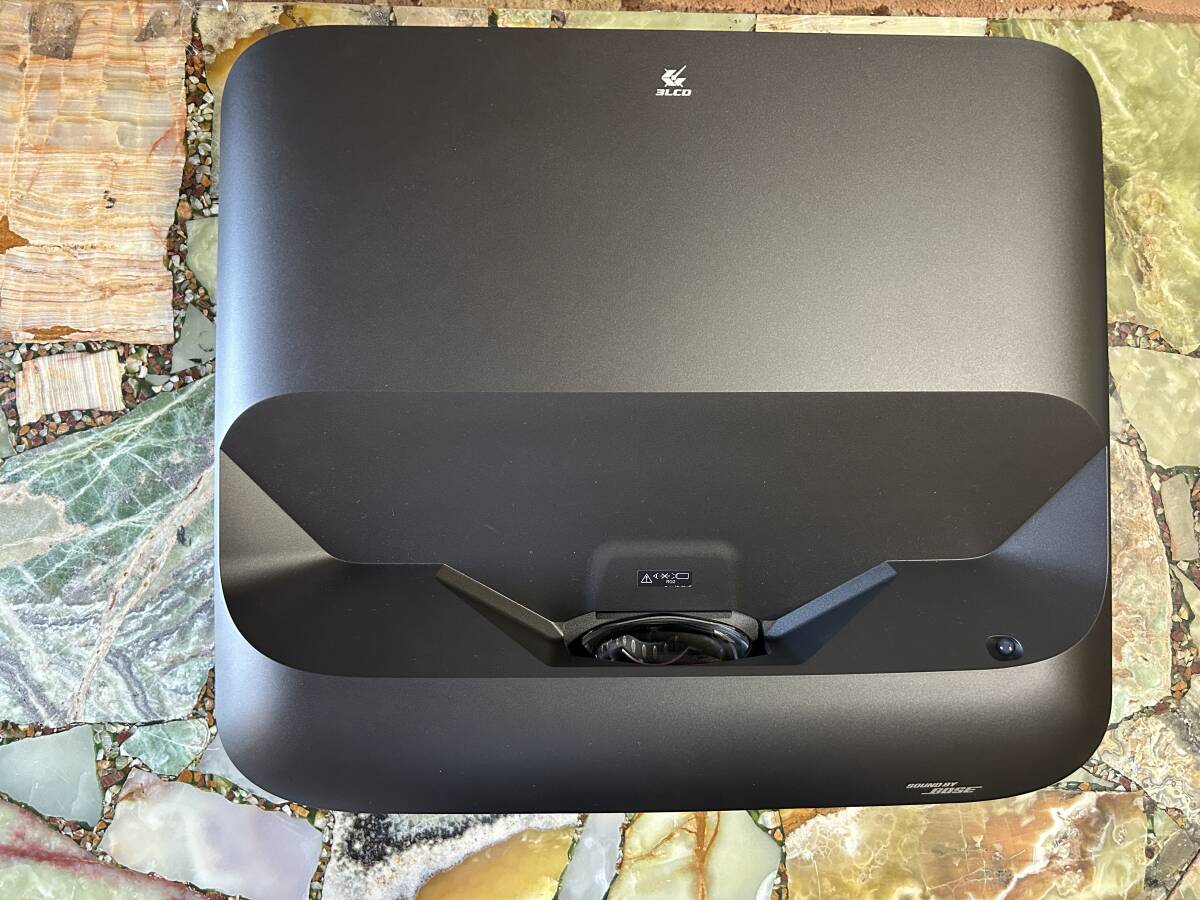 Epson EH-LS670B Ultra Short Throw Laser Projector [g1246809477]