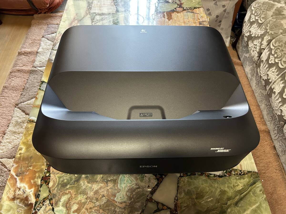 Epson EH-LS670B Ultra Short Throw Laser Projector [g1246809477]