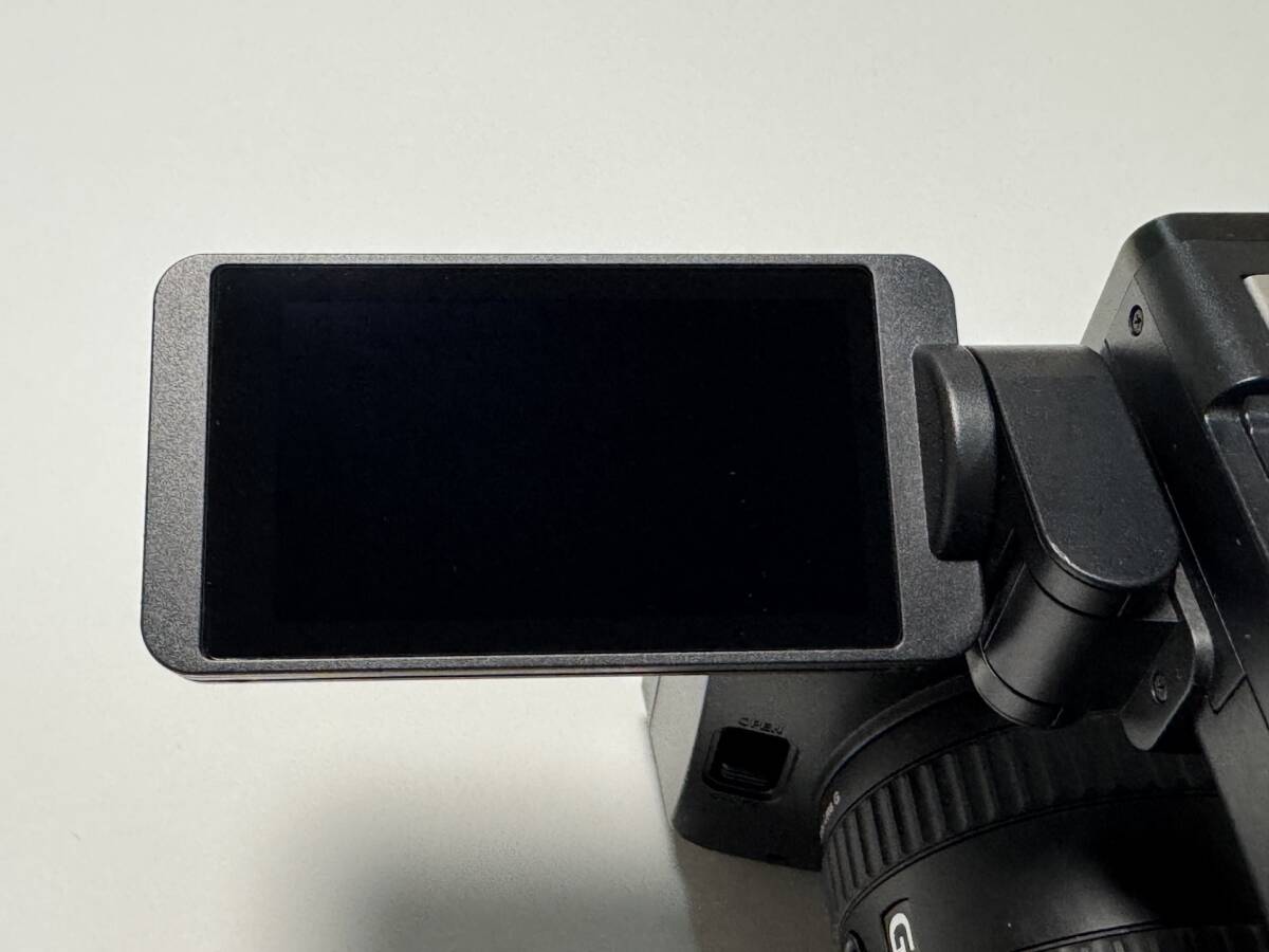Sony PWX-Z200 Professional Camera with Accessories Set [f1246845268]