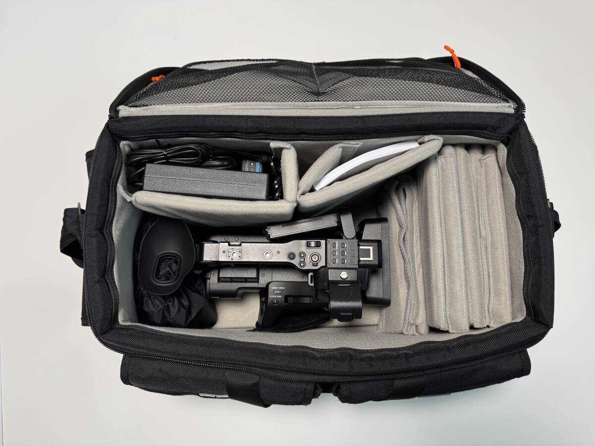 Sony PWX-Z200 Professional Camera with Accessories Set [f1246845268]