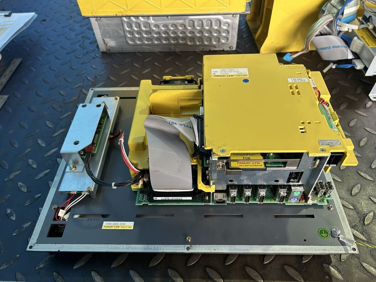 FANUC A06B-6140-H011 Amplifier with A13B-0196-B123 and FOM22412NT Laser Cutter (for parts or not working) [u1246868979]