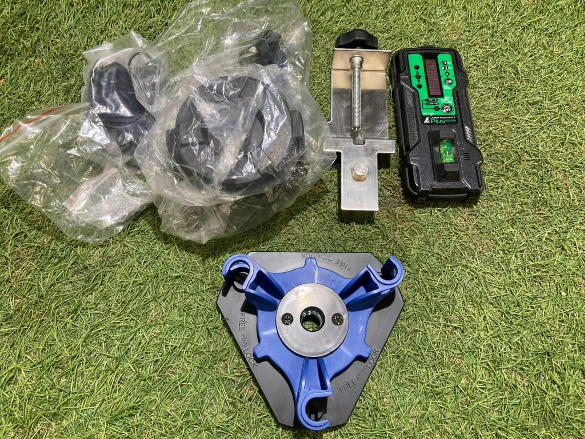 Shinwa Sokutei 71610 Laser Level LASER ROBO Xline-E Green with Receiver and Tripod [b1246924174]