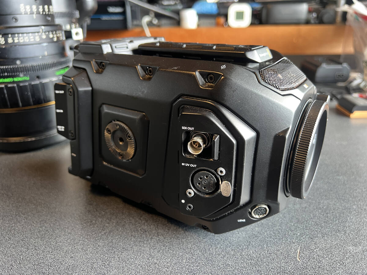 Blackmagic URSA 12K Digital Cinema Camera CANON EF MOUNT [v1247060023]
