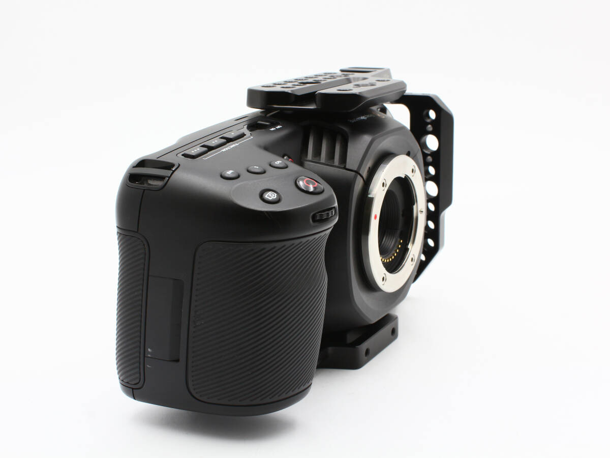 Blackmagic BMPCC4K Pocket Cinema Camera with Smallrig Cage [c1247453529]