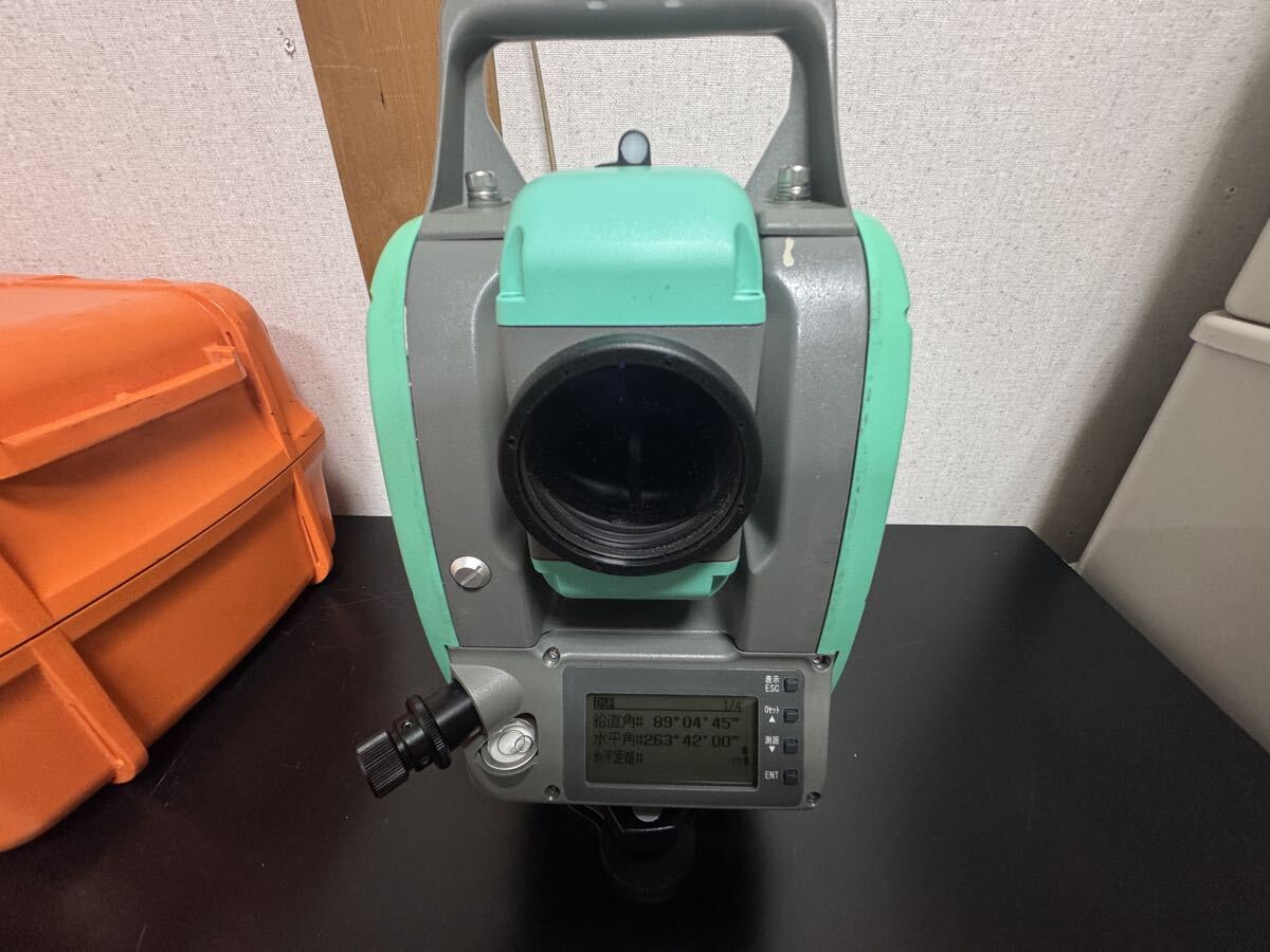Nikon Nivo Total Station with Hard Case and Accessories [g1247570261]