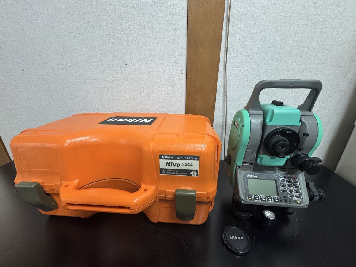 Nikon Nivo Total Station with Hard Case and Accessories [g1247570261]
