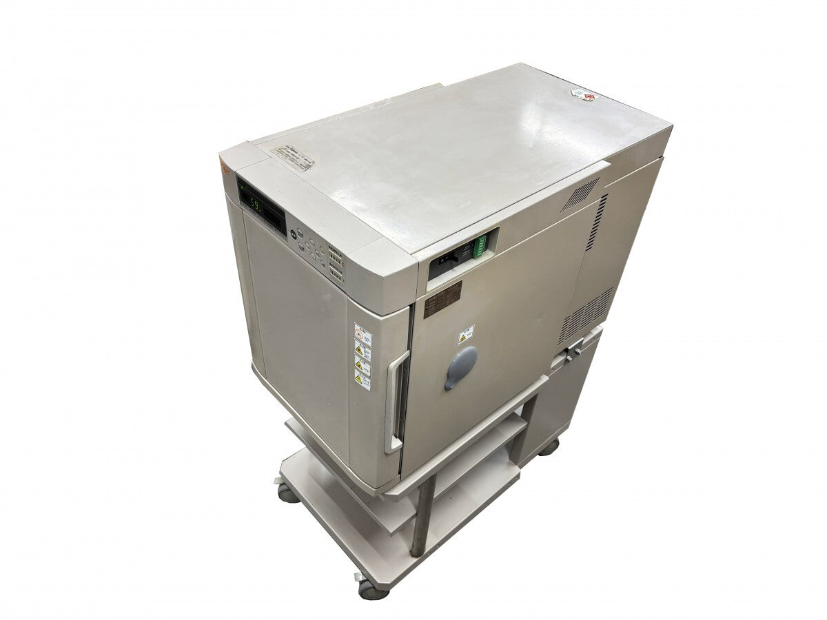 ESPEC SU-261 Environmental Testing Chamber with Stand [b1247562694]
