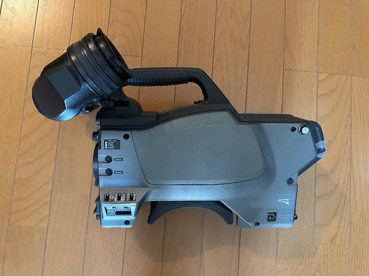 Sony HXC-100 HD Camera with HDVF-200 Viewfinder [o1247826860]