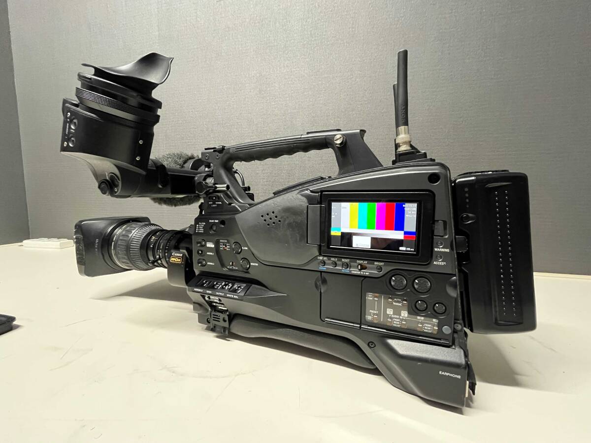 SONY PXW-X500 Camcorder with CANON HJ17ex7.6B IRSE Lens and SONY URX-S03D Receiver [m1247925377]