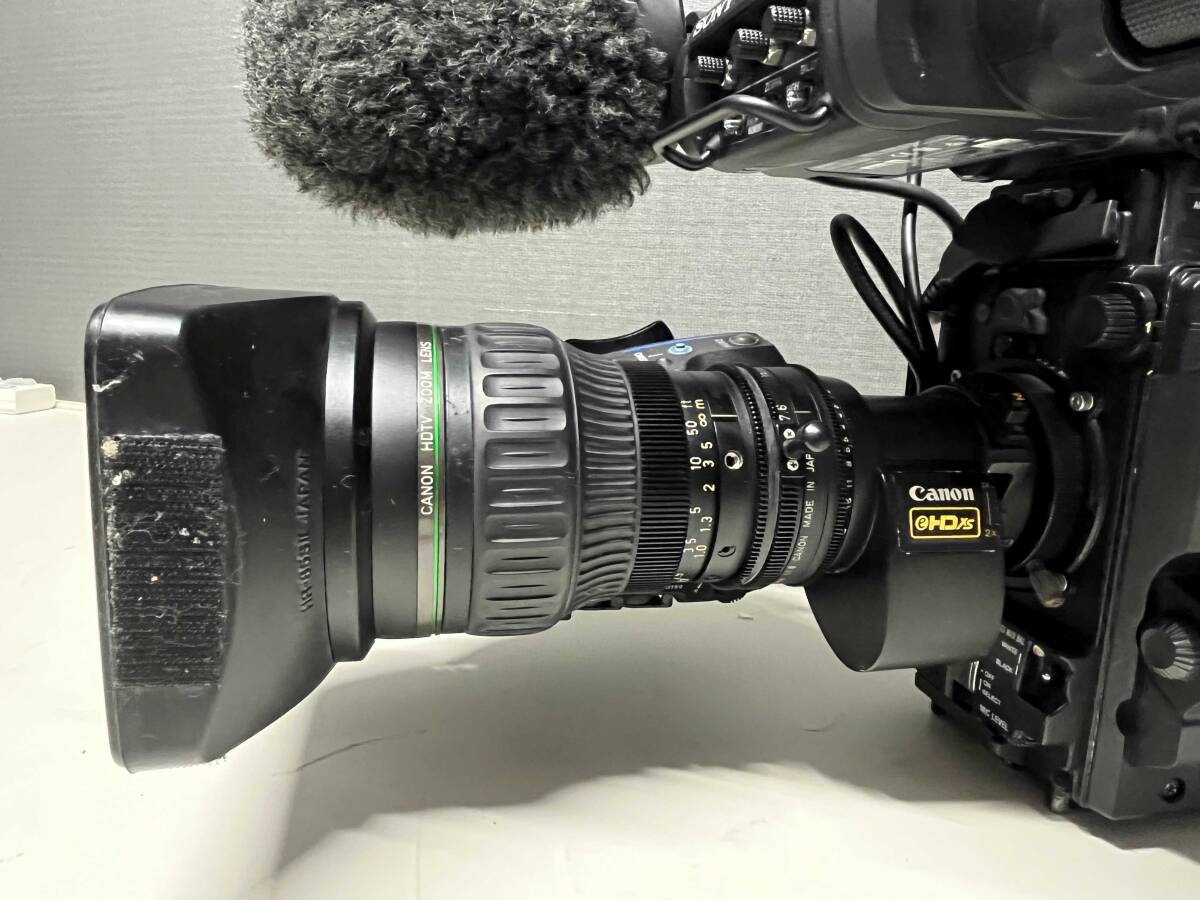 SONY PXW-X500 Camcorder with CANON HJ17ex7.6B IRSE Lens and SONY URX-S03D Receiver [m1247925377]