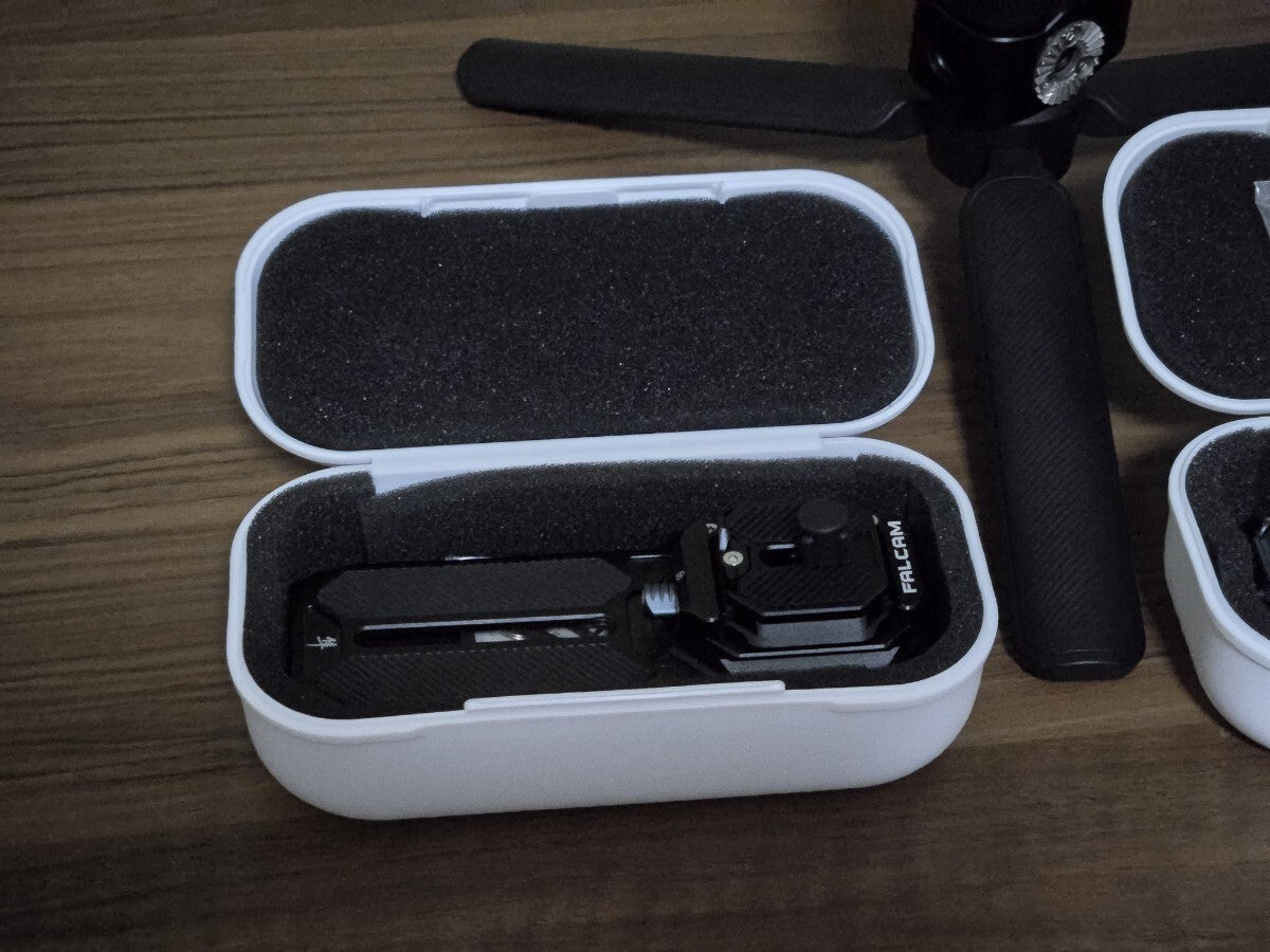 DJI RS4 Gimbal Stabilizer with Accessories [l1248038915]