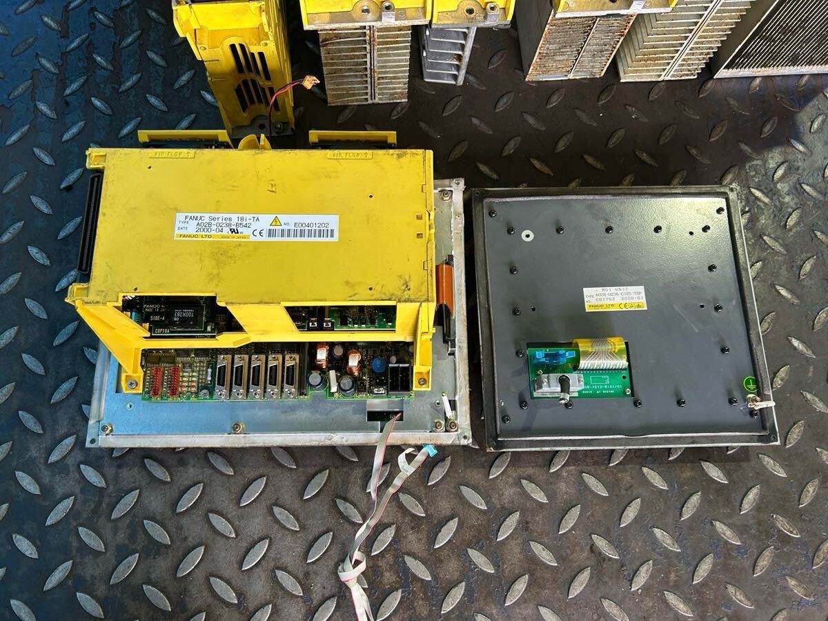 FANUC A02B-0238-B542 MDI Series18i-TA Amplifier (for parts or not working) [e1248159264]