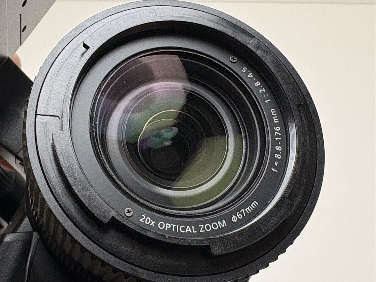 Panasonic AG-CX350 4K Video Camera with 4 Genuine Batteries [s1248237171]