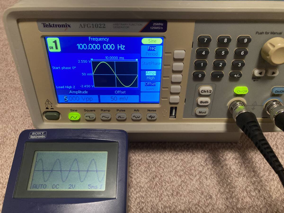 Tektronix AFG1022 Function Generator 25MHz 2 Channels [e1248334323]