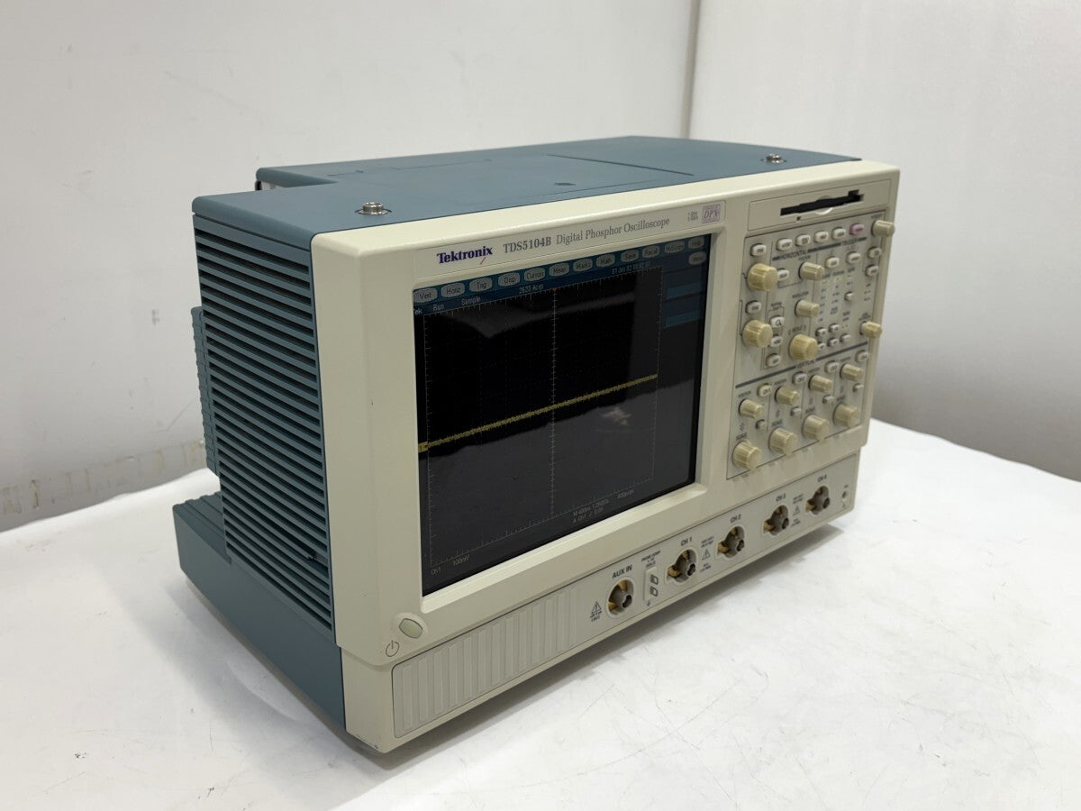 Tektronix TDS5104B Digital Phosphor Oscilloscope [j1248584421]