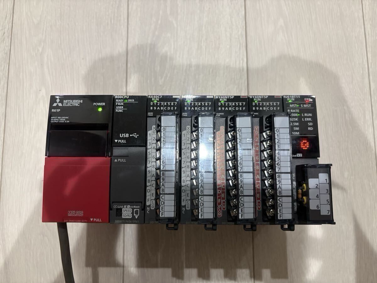 Mitsubishi Electric MELSEC iQ-R R00CPU R61P RX40C7 RY40NT5P RJ61BT11 R35B Set [q1248629365]