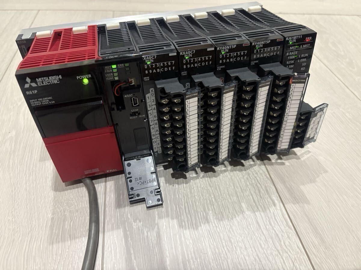 Mitsubishi Electric MELSEC iQ-R R00CPU R61P RX40C7 RY40NT5P RJ61BT11 R35B Set [q1248629365]