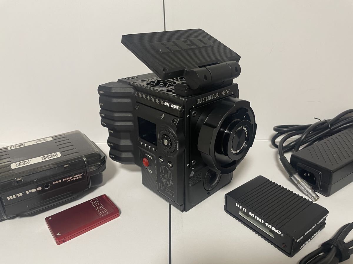 RED Helium Weapon 8K Camera Set PL Mount [e1248726358]