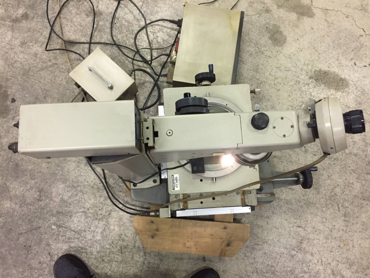 Topcon TMM-130D Microscope with GE-20 RT-220 LS-50 SONY LH10-903 [c1249143153]
