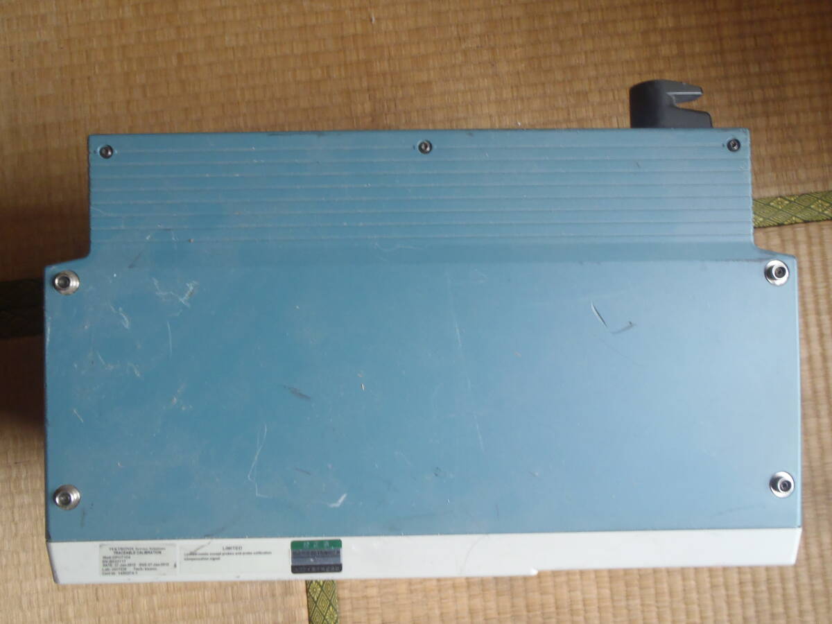 Tektronix DPO7104 Digital Phosphor Oscilloscope 1GHz (for parts or not working) [f1249558176]
