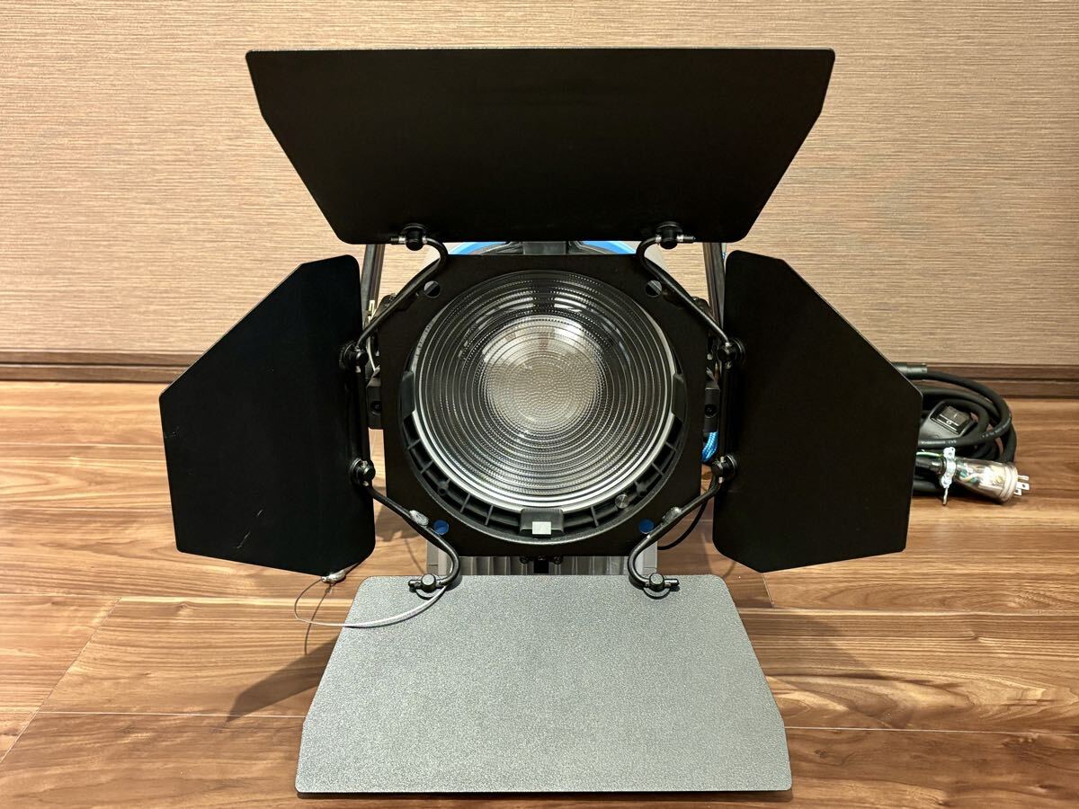 ARRI L7-C LED Fresnel Spotlight [d1249595354]