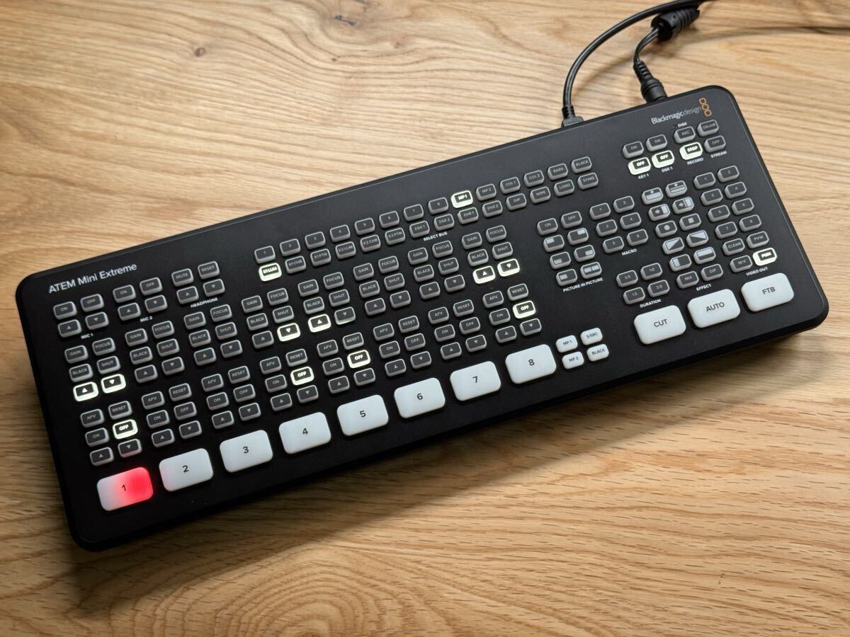 Blackmagic Design ATEM Mini Extreme Live Streaming Switcher [j1249849231]