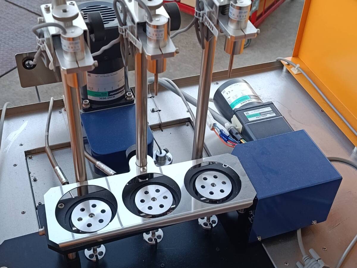 TOYOSEIKI 3M-2V HDT Testing Machine 200V [m1250121433]