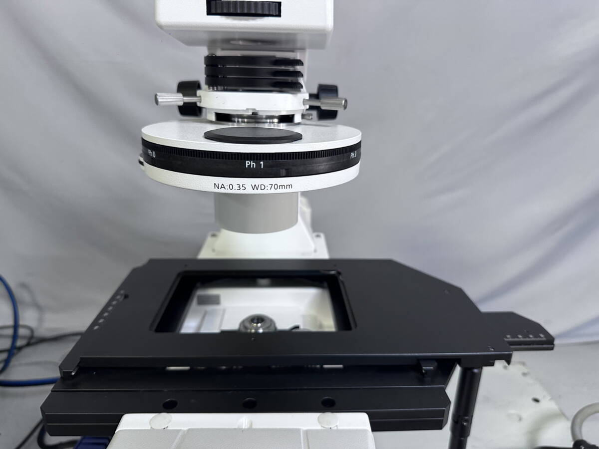 Zeiss Axio Observer 5 Inverted Microscope with Axiocam 506 mono ZEN 2.3 Pro HBO100 PC Dongle [s1250224141]