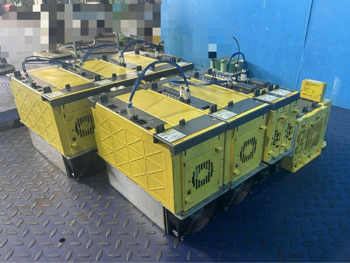 FANUC A06B-6114-H105 A06B-6111-H026 A06B-6111-H030 Amplifier Module Lot (for parts or not working) [x1226829313]